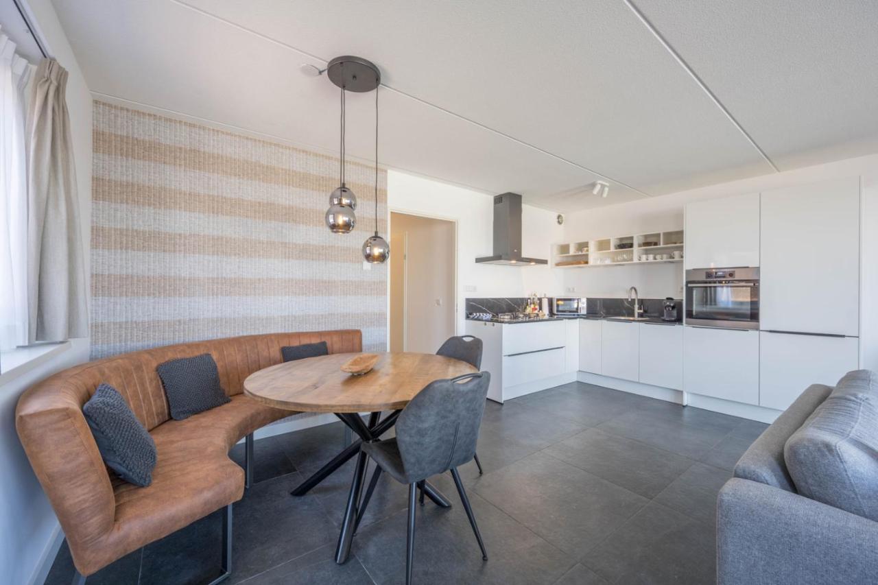 Meerzicht 24 - Luxury Family Accommodation With Beautiful Lake Side View Uitgeest Exterior photo