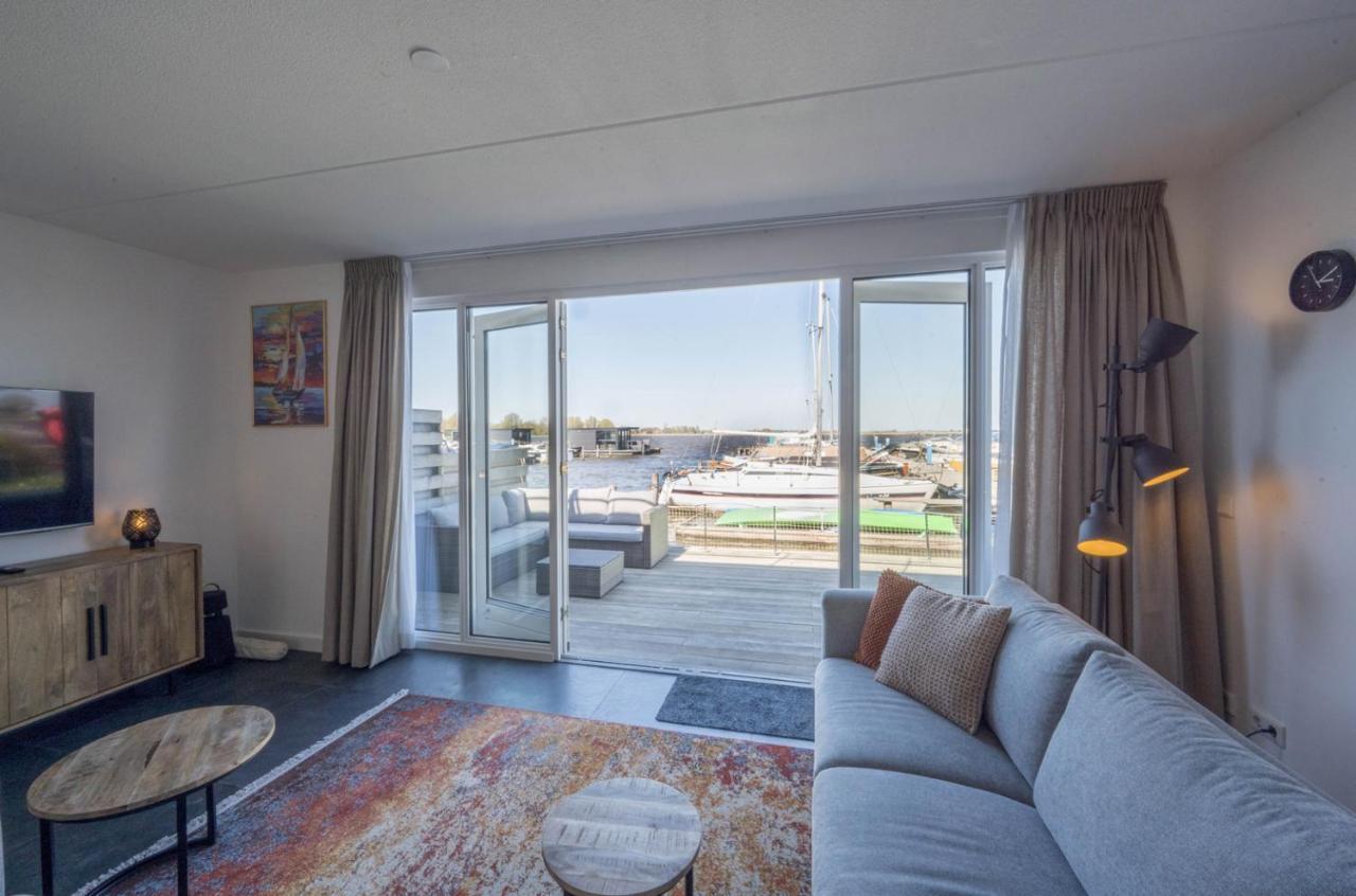Meerzicht 24 - Luxury Family Accommodation With Beautiful Lake Side View Uitgeest Exterior photo